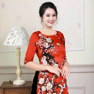 Áo dài cách tân họa tiết hoa đào (áo kèm váy)