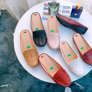 Sục da thêu cực sang ôm chân phom chuẩn