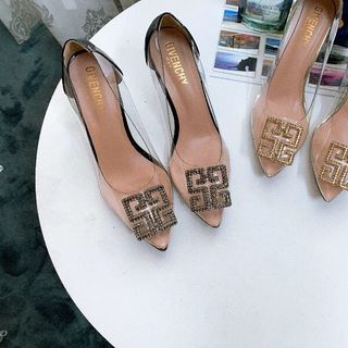 Giày bít quai trong 7p đính khóa
cực sang