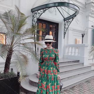 đầm xòe tay dài in họa tiết