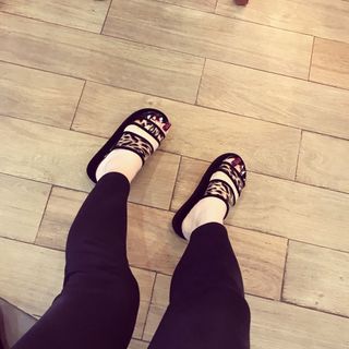 Dép xuồng hai quai mika