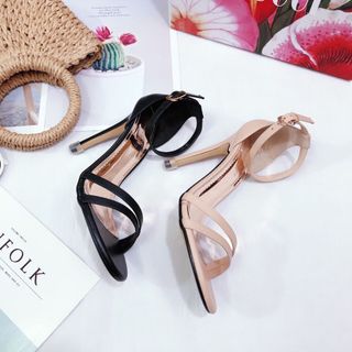 Giày sandal cao đế bong
