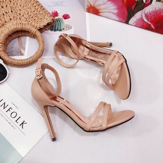 Giày sandal cao đế bong