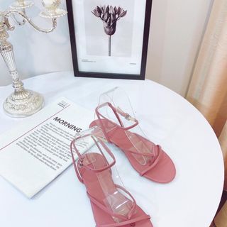 Giày sandal pink cute