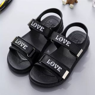 Giày sandal hai qu