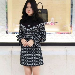 Set áo rời váy tay kiểu