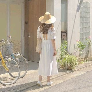 ĐẦM MIDI TRẮNG HỞ LƯNG