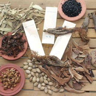 BỘT RỬA MẶT THẢO MỘC HH SPA