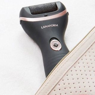 Máy làm sạch da chết gót chân Lanaform pedila