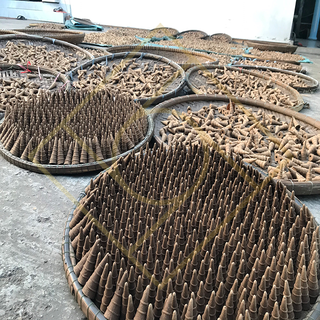 Nụ Trầm Hương Thiên Nhiên - 44 viên/hộp - Dòng Cao Cấp