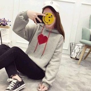 Áo khoác hoodie trái tim trước ngực giá sỉ​ giá bán buôn