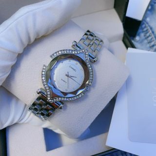 Đồng hồ lắc si chan