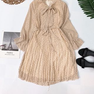 Đầm bi nhún li cổ nơ kèm dây cột eo