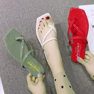 DÉP XỎ NGÓN DÂY CHÉO MŨI VUÔNG