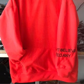 Áo hoodie thêu tay