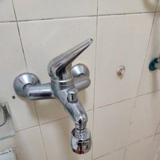 Đầu nối vòi nước chậu rửa Bát xoay 360 độ chất liệu inox