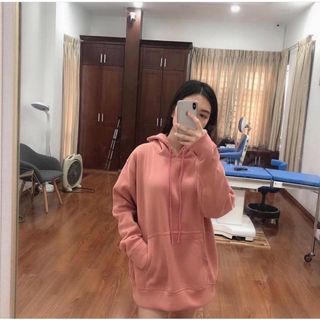 Áo hoodie trơn màu hồng