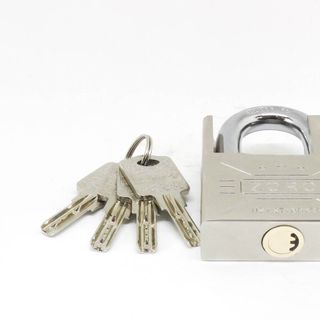 khóa ZORO sắt bấm 6 phân chống cắt