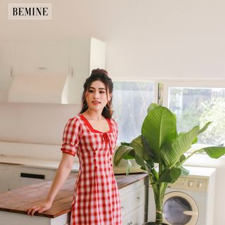 Đầm caro cổ phối
