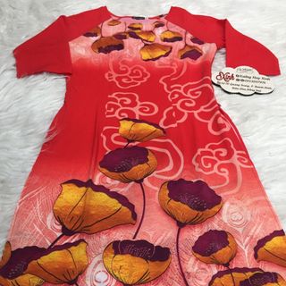 Set áo dài cách tân tơ nhung nền đỏ hoa lạ mắt