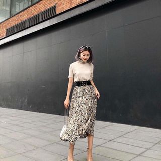 Set váy dập li áo form dài cổ cao 3p