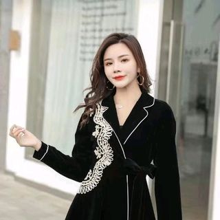 Khoác nhung dài họa tiết