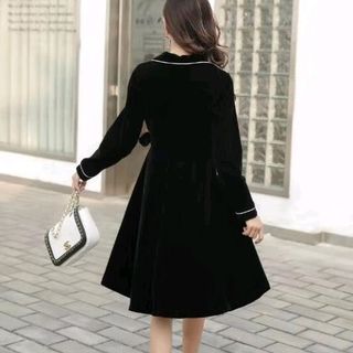 Khoác nhung dài họa tiết