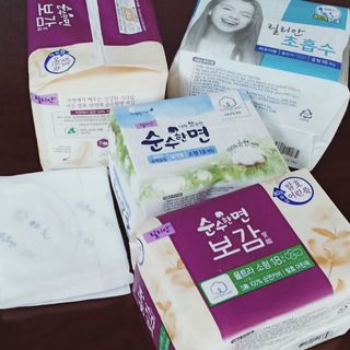 Băng vệ sinh Hàn