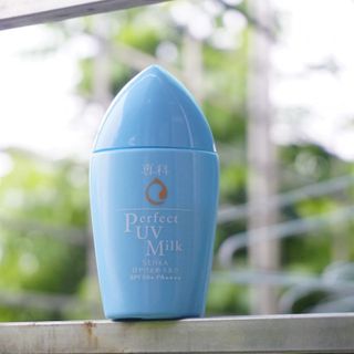 Sữa chống nắng dưỡng ẩm Senka perfect UV milk 40ml