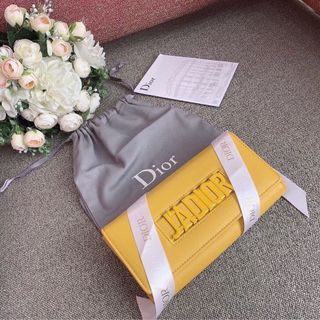 Ví xinh cần