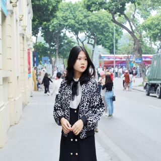 Áo bomber báo nhung