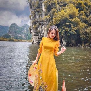 Sét áo dài vàng in hoa mấn hoa