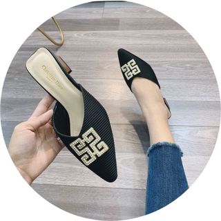 Guốc đá vuông mũi kẻ đế đồng