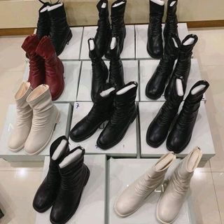 Boots da trơn kéo khóa gót 3p kem đen