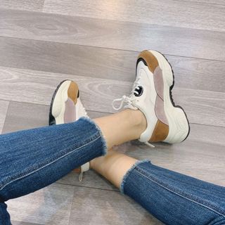 Sneakers độn đế viền kẻ mũi mix màu