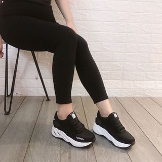 Sneaker độn đế êm cổ thấp màu đen