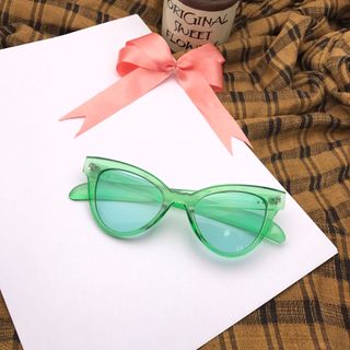 Kính mát model mắt mèo