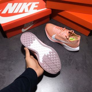 Sneaker nữ đế thấp cao cấp màu hồng