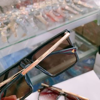 Kính mát model 136