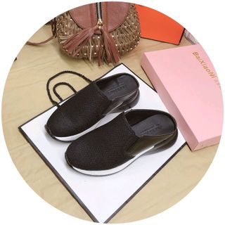Sục slipon nữ đế độn màu đen