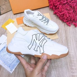 Sneaker đế cao ny dây kẻ viền trắng