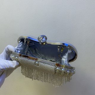 Ví cầm tay 112
