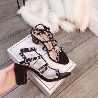 Sandal cao gót đinh tán 2 màu