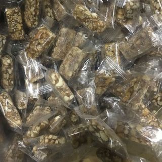 Gia Công Kẹo Hạt Điều