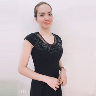 Đầm Đen Dự Tiệc Xòe Kết Hạt Cổ Cao Cấp