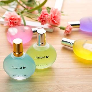 Nước hoa osmanthus
Giá sỉ 40k/1 chai
Dung tích 50ml
siêu thơm