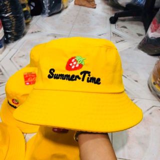 NÓN BUCKET TRÁI DÂU - MŨ BUCKET HOT TREND