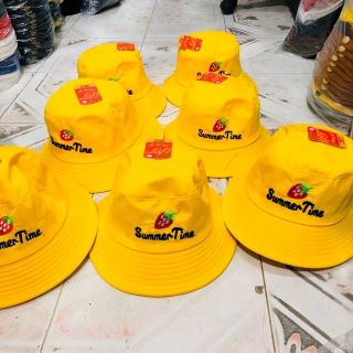 NÓN BUCKET TRÁI DÂU - MŨ BUCKET HOT TREND