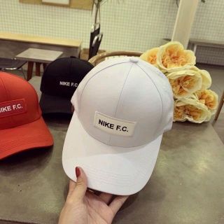 GIÁ XƯỞNG NÓN LƯỠI TRAI SIÊU ĐẸP