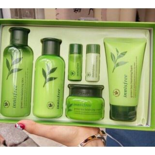 Bộ Sản Phẩm Dưỡng Da Cao Cấp Hàn Quốc innissfree